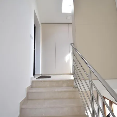 Apartment Luxury 600 From The