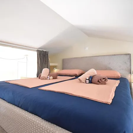 Luxury 600 From The Apartment *