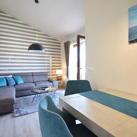 Apartment Luxury 600 From The *