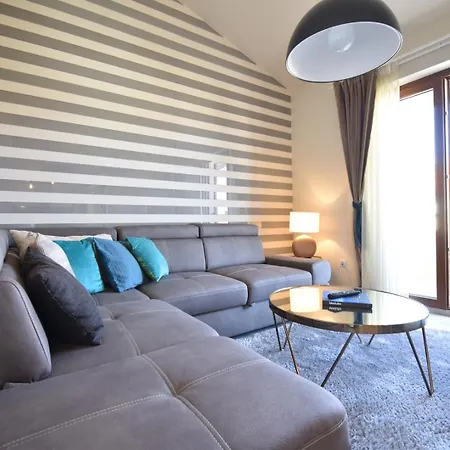 Apartment Luxury 600 From The