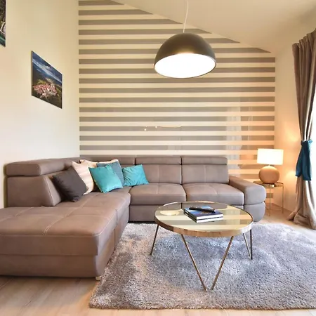 Apartment Luxury 600 From The