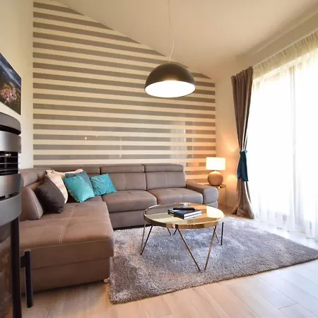 Apartment Luxury 600 From The