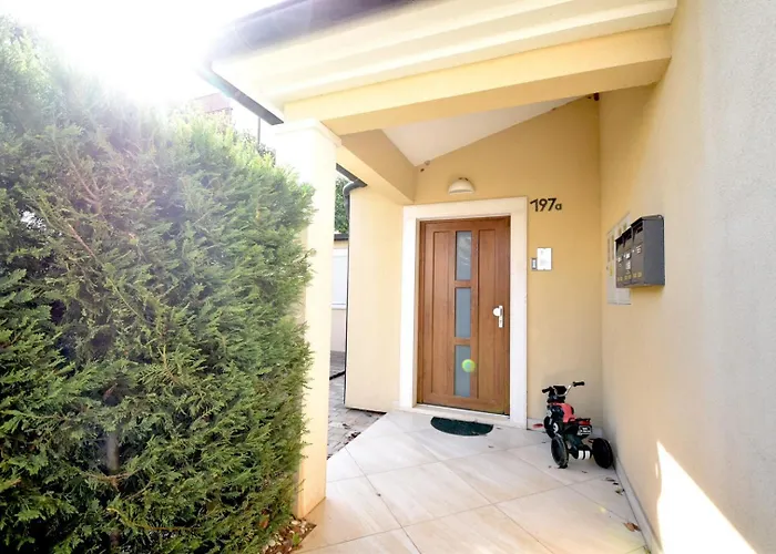 Luxury 600 From The Appartamento Premantura