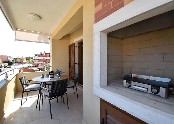 Appartamento Luxury 600 From The Premantura